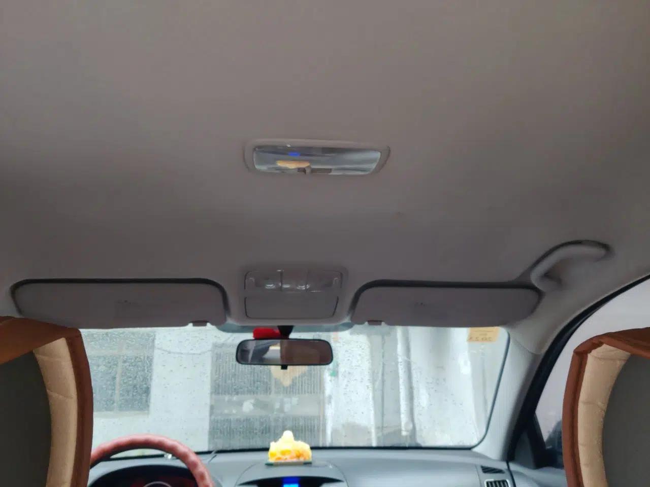Hyundai Celesta 2011 1.6L Manual Comfort Edition — миниатюра 18