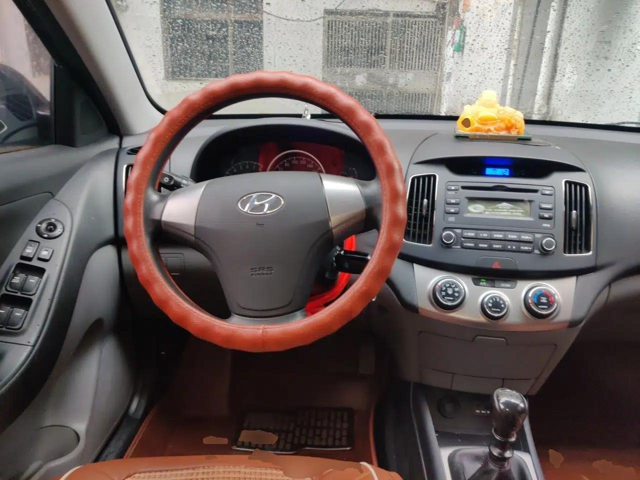 Hyundai Celesta 2011 1.6L Manual Comfort Edition — миниатюра 9