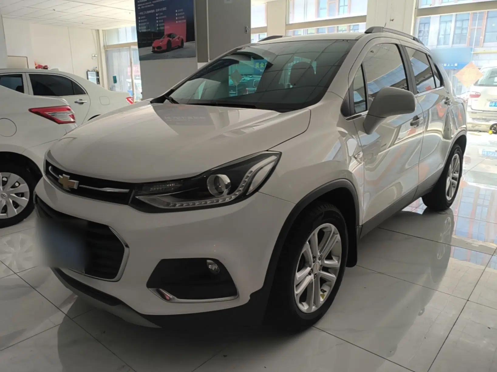 Chevrolet Trax 2017 1.4T Automatic Two-Wheel Drive Luxury Version — миниатюра 1