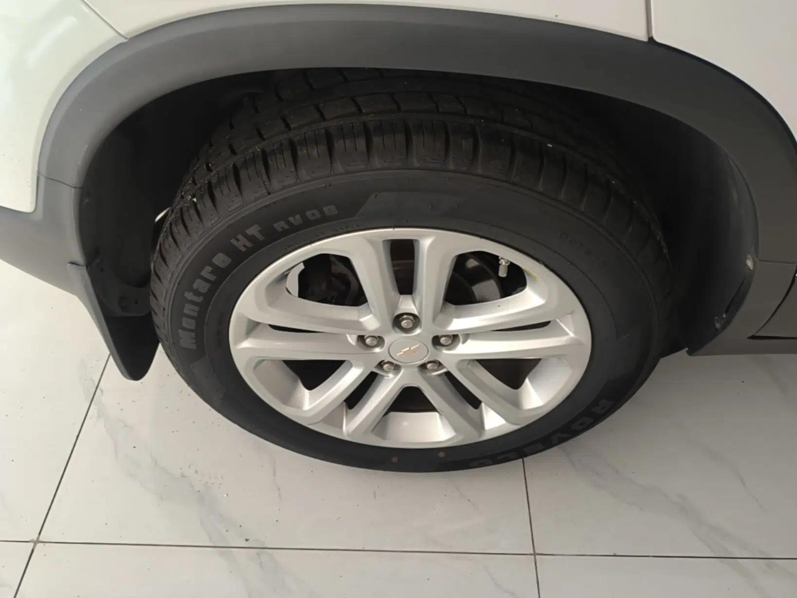 Chevrolet Trax 2017 1.4T Automatic Two-Wheel Drive Luxury Version — миниатюра 11