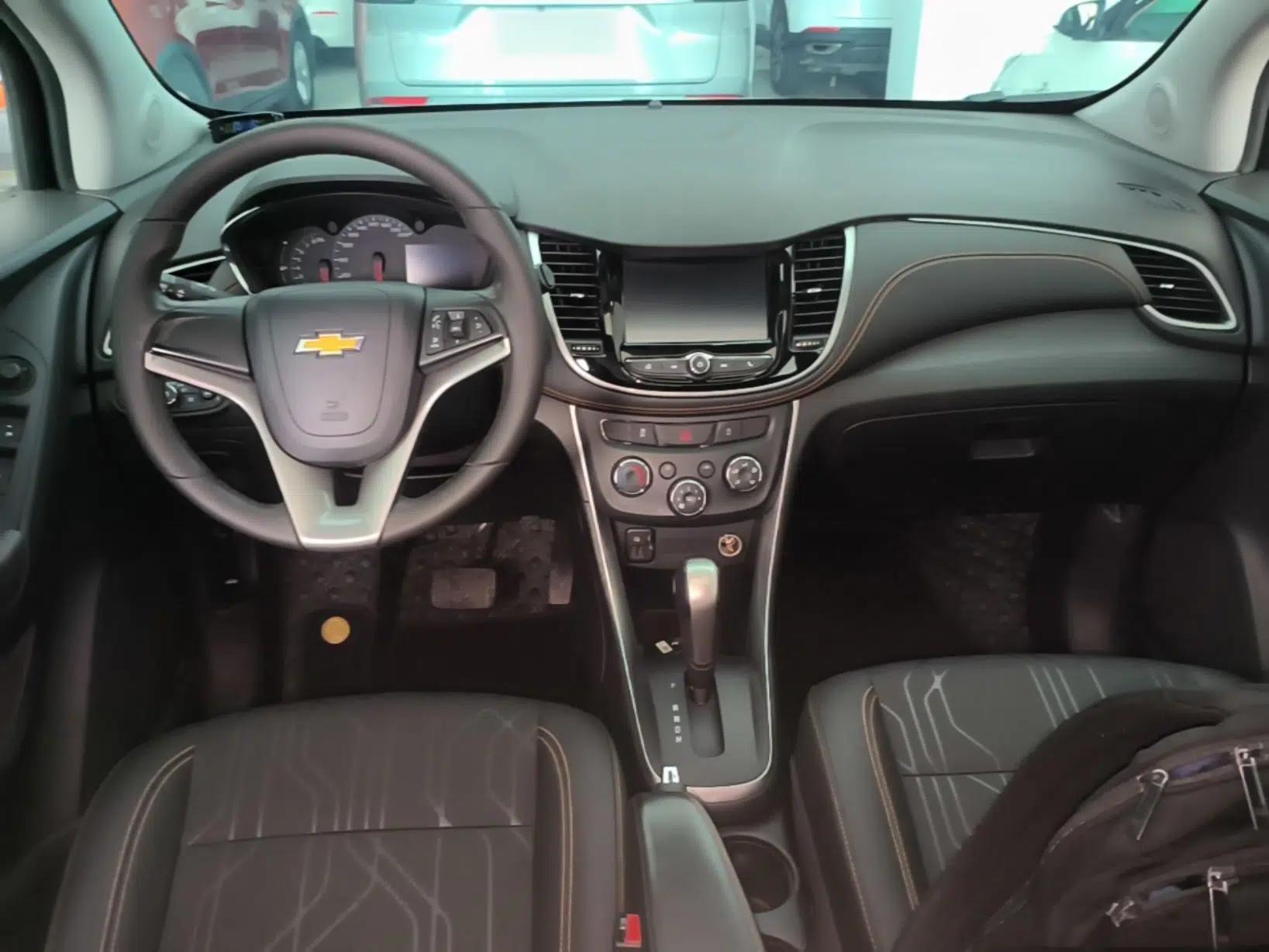 Chevrolet Trax 2017 1.4T Automatic Two-Wheel Drive Luxury Version — миниатюра 12