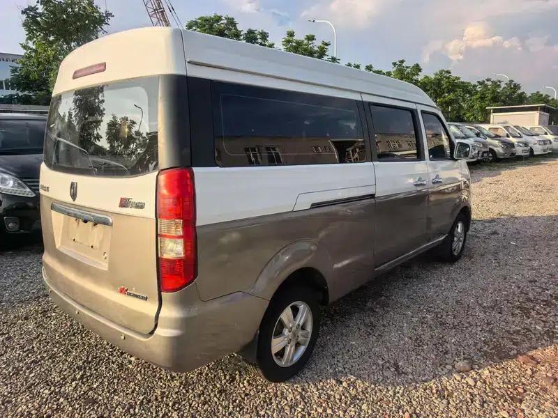 New Hiace X30L 2018 1.5L Wealth Edition DLCG14 — миниатюра 6