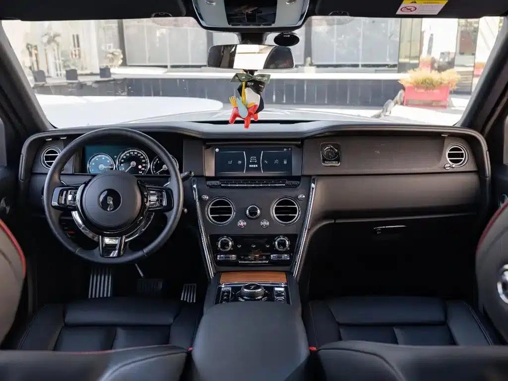 2018 Cullinan 5-seater — миниатюра 12