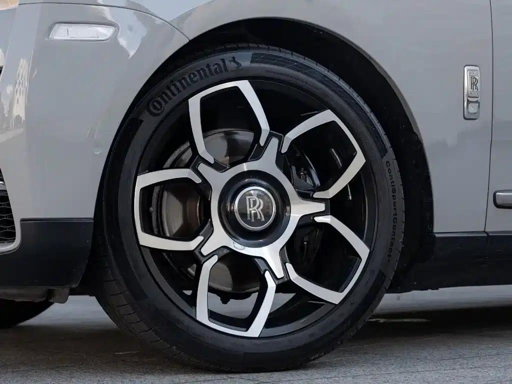 2018 Cullinan 5-seater — миниатюра 9