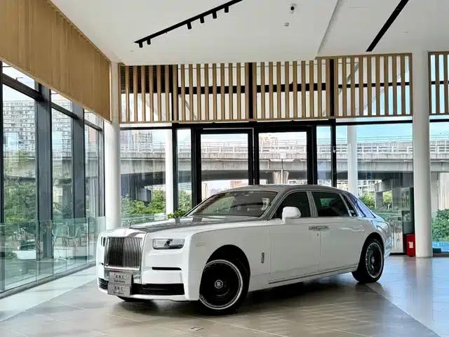 2018 Phantom 6.7T Standard Wheelbase
