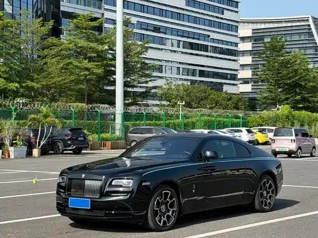 2018 Phantom 6.6T Black Badge