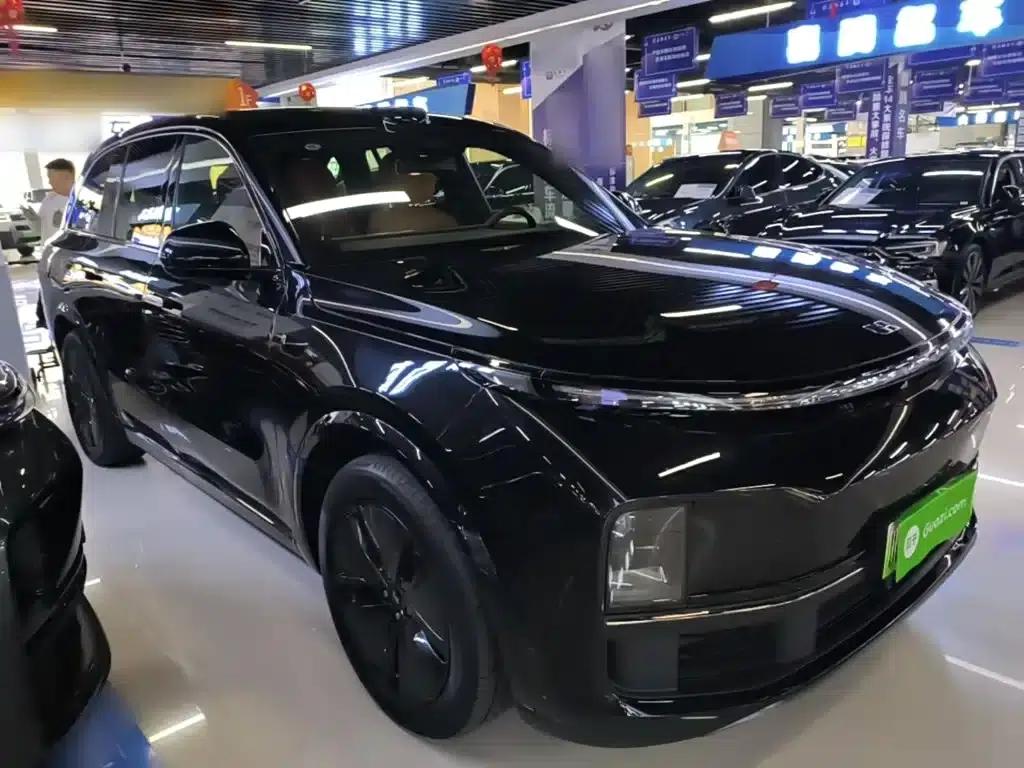 Li Auto L8 2024 Max — миниатюра 4