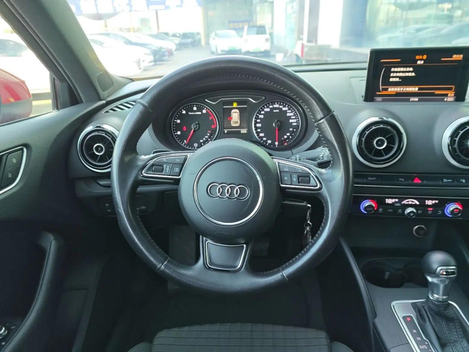 Audi A3 2015 Sportback 45 TFSI S line sports model — миниатюра 13