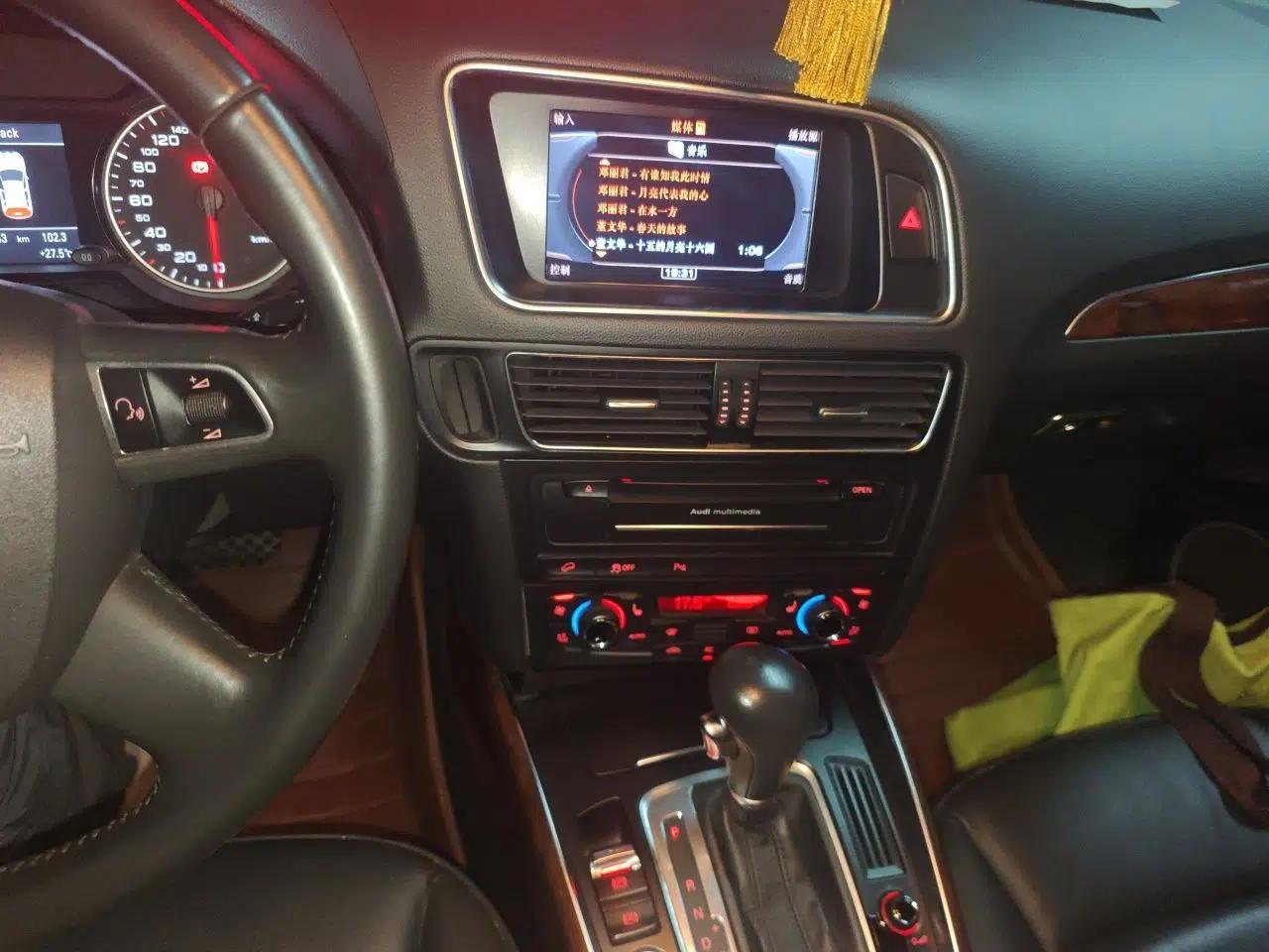 Audi Q5 2011 2.0TFSI Comfort Version — миниатюра 13