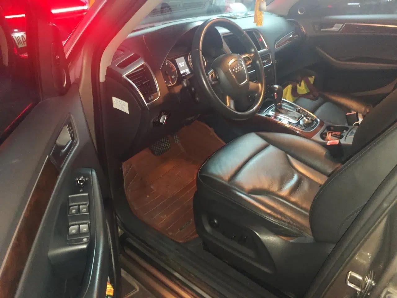 Audi Q5 2011 2.0TFSI Comfort Version — миниатюра 16