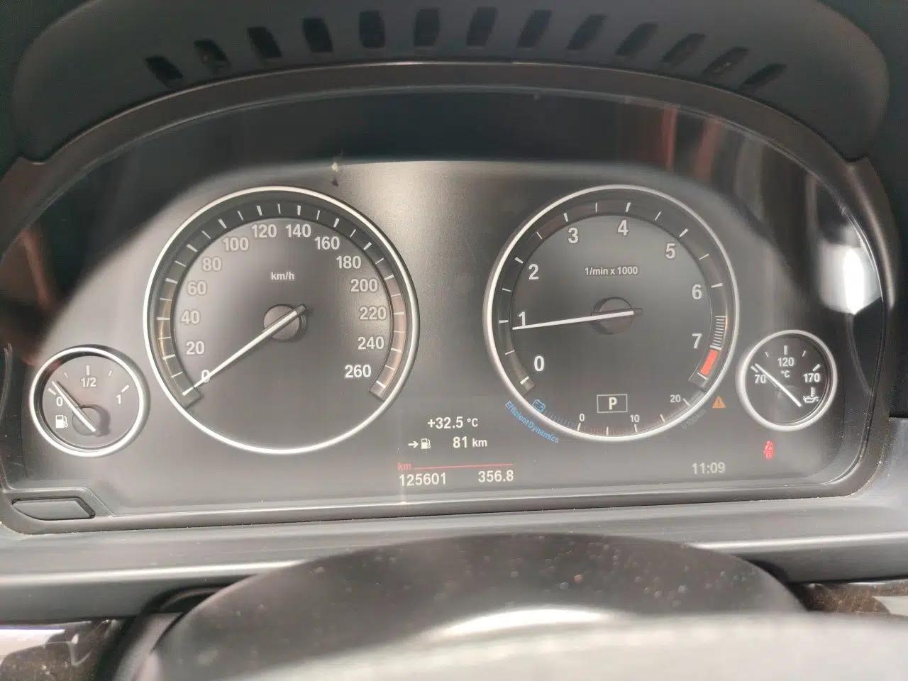BMW 5 Series 2014 525Li Leading Model — миниатюра 11