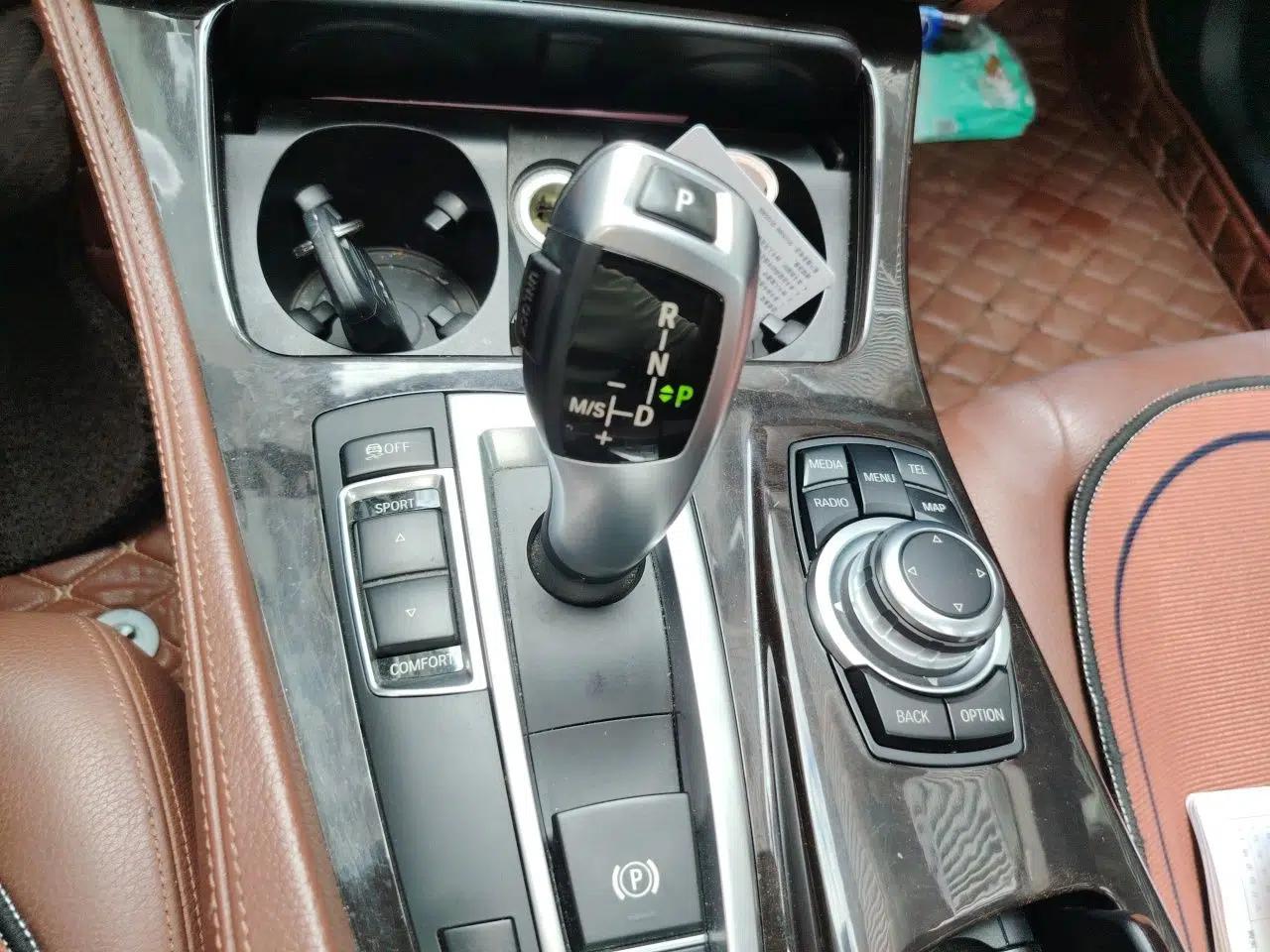 BMW 5 Series 2014 525Li Leading Model — миниатюра 14