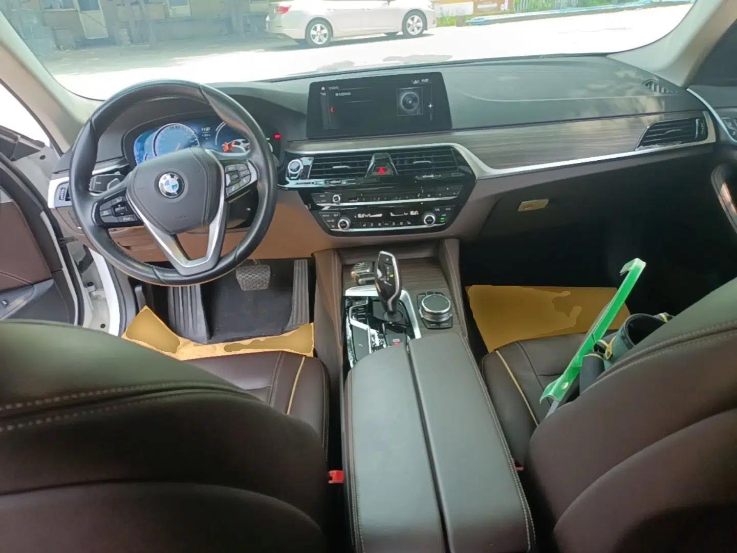 BMW 5 Series 2018 530Li Leading Edition Luxury Package — миниатюра 12