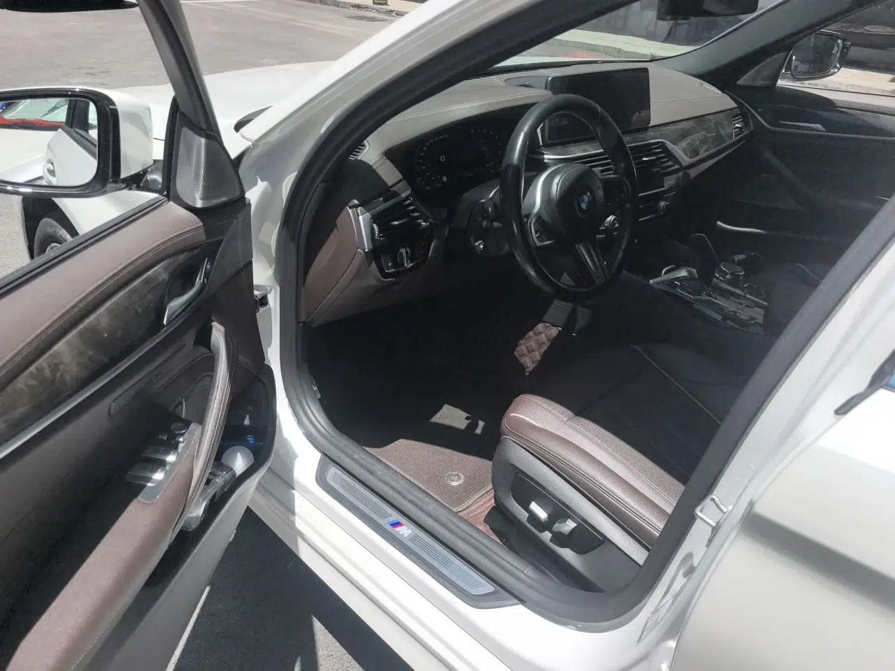 BMW 5 Series 2021 Facelifted 525Li M Sport Package — миниатюра 16