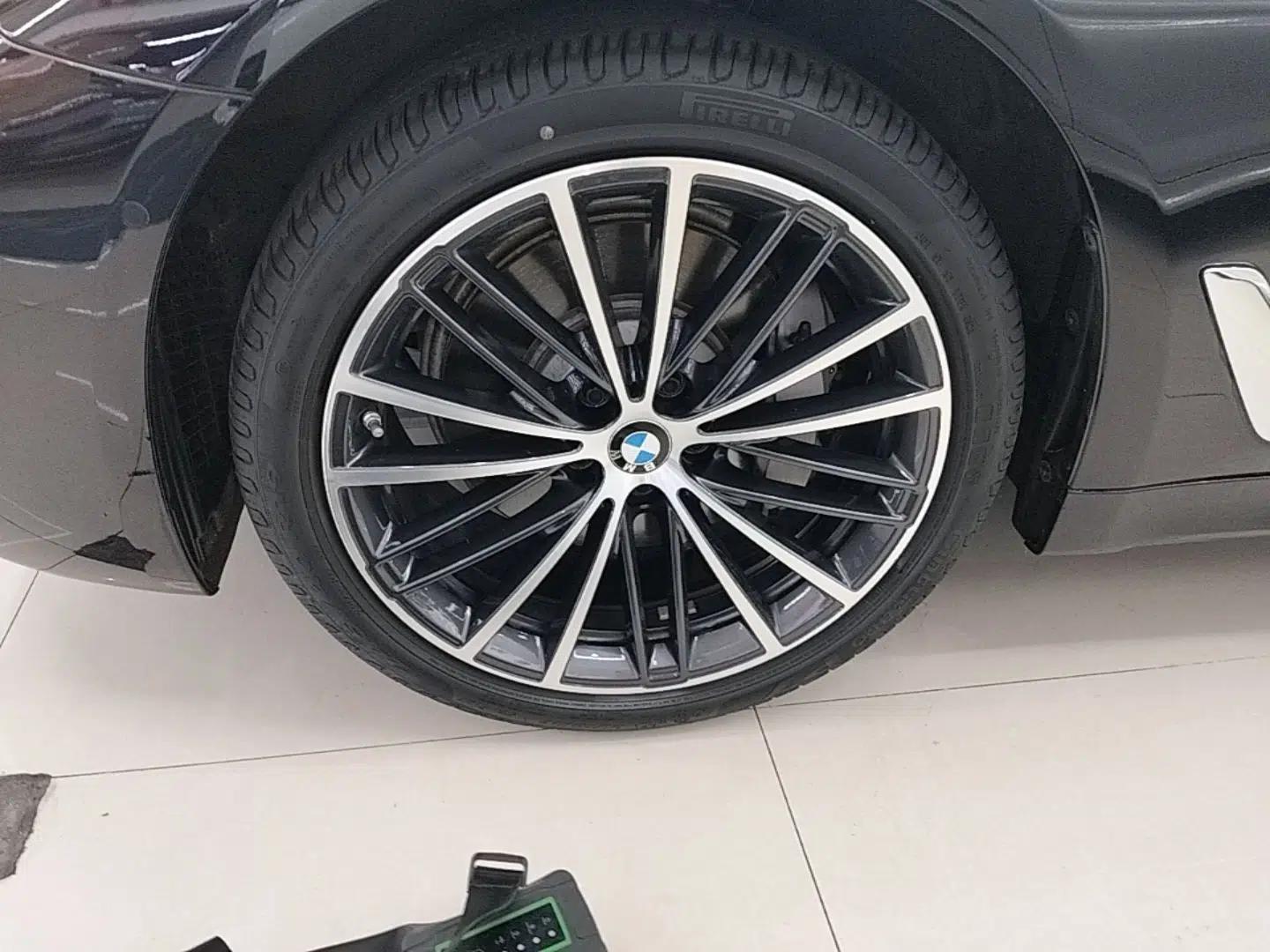 BMW 5 Series 2022 530Li Leading Model M Sport Package — миниатюра 10