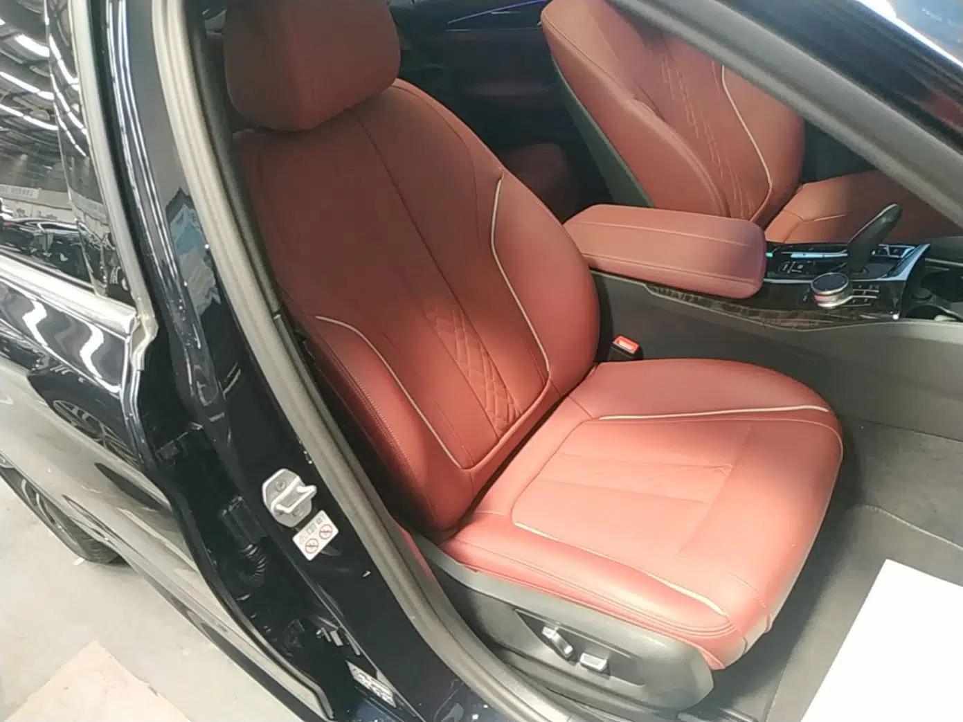 BMW 5 Series 2022 Second Facelift 525Li M Sport Package — миниатюра 19