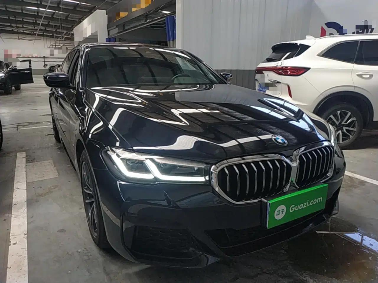 BMW 5 Series 2022 Second Facelift 525Li M Sport Package — миниатюра 3