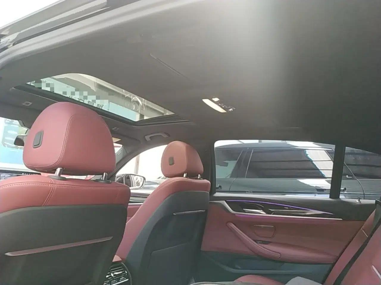 BMW 5 Series 2022 Second Facelift 525Li M Sport Package — миниатюра 21