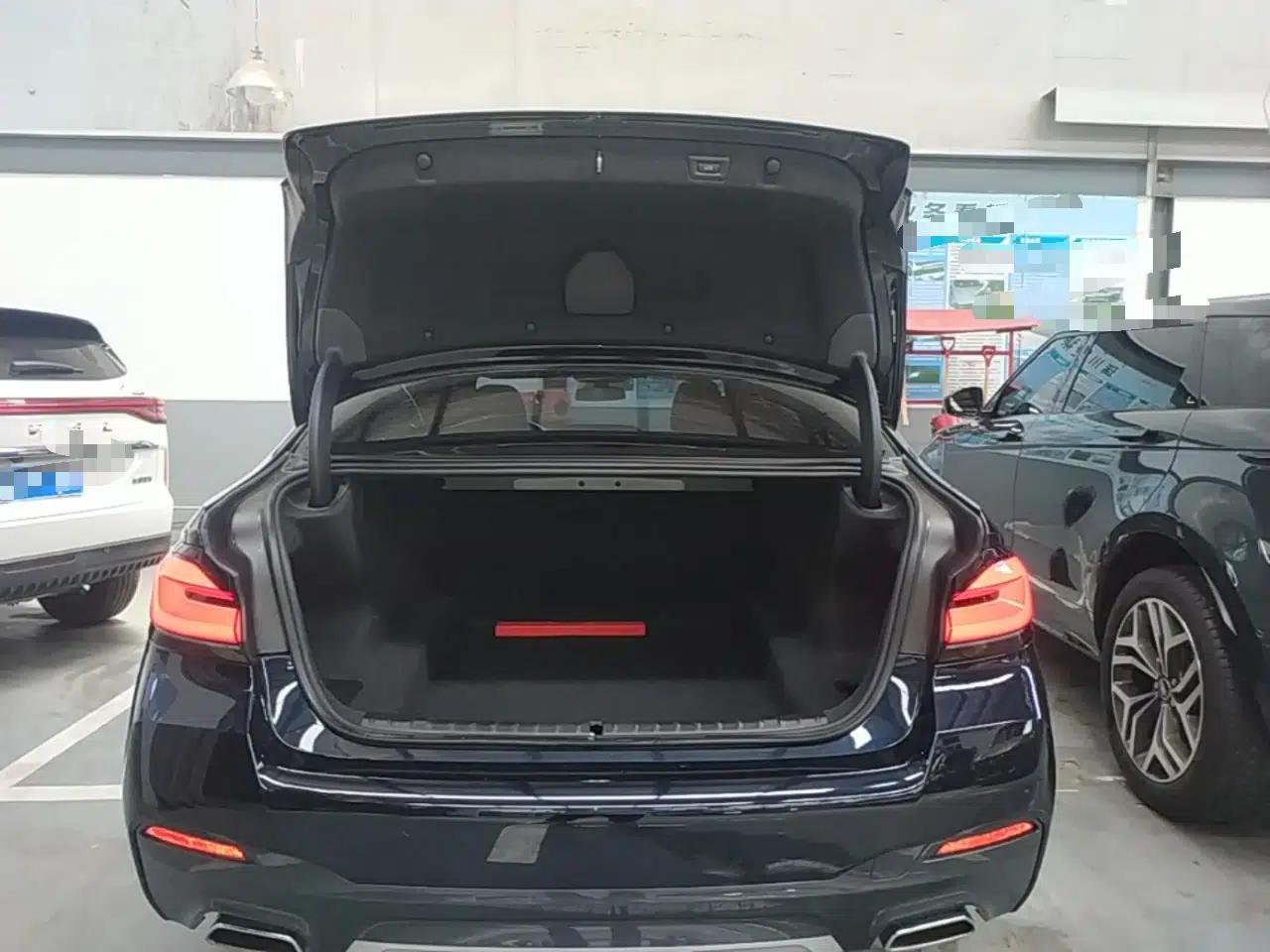 BMW 5 Series 2022 Second Facelift 525Li M Sport Package — миниатюра 22