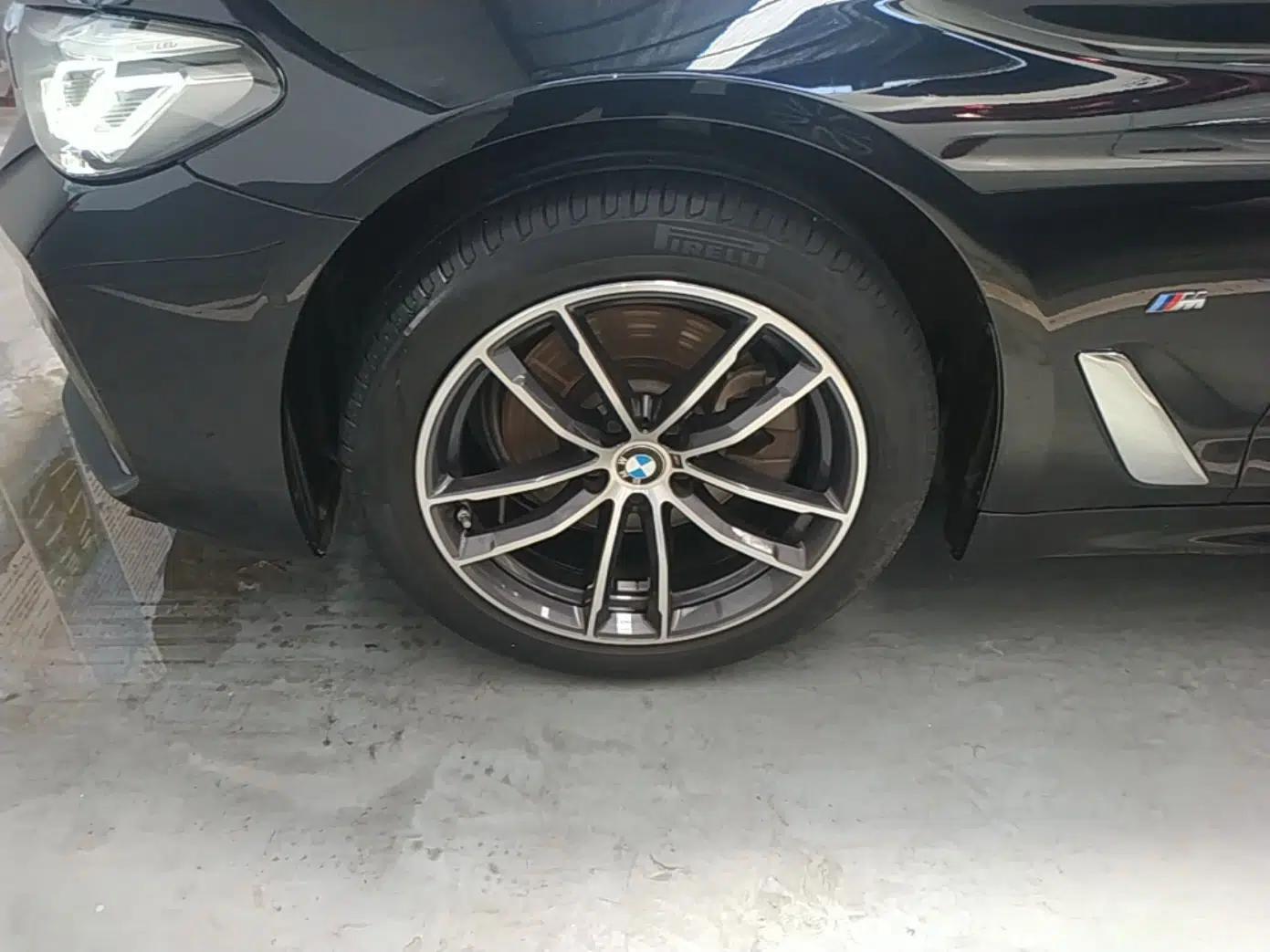 BMW 5 Series 2022 Second Facelift 525Li M Sport Package — миниатюра 10