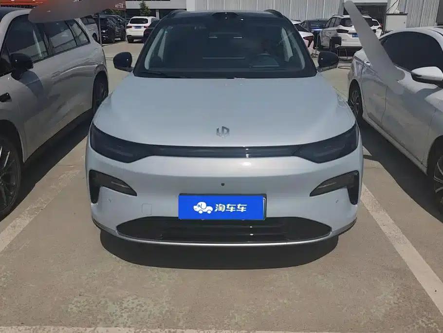Leapmotor C11 2026 Pure Electric 640 LiDAR Smart Edition — миниатюра 2