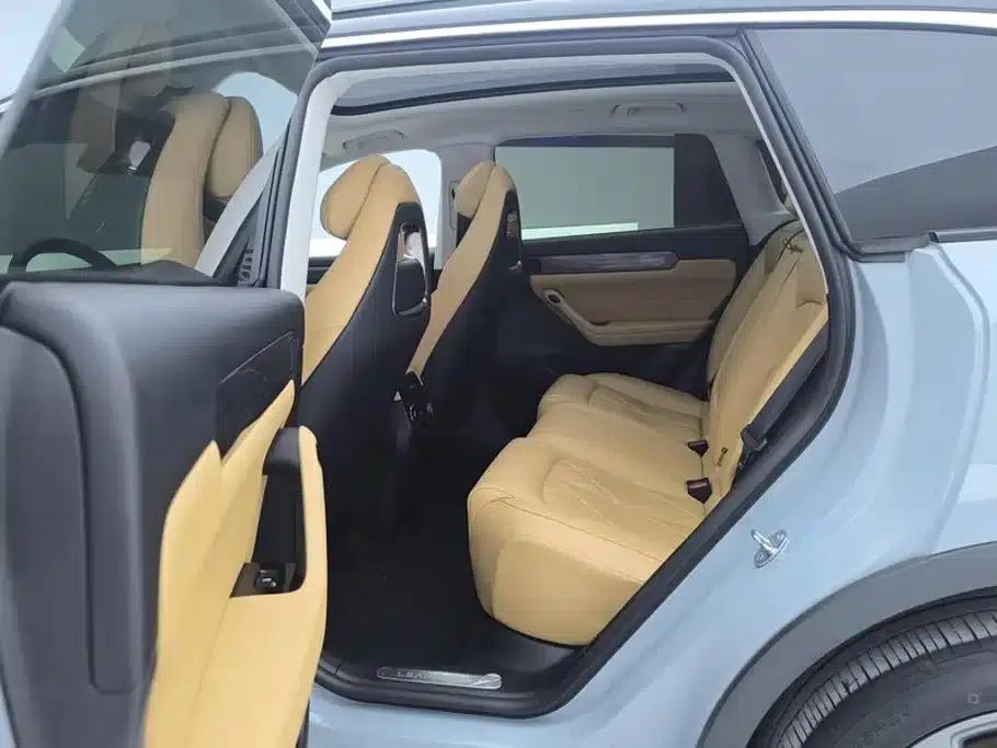 Leapmotor C11 2024 Range Extended 300 Premium Edition — миниатюра 11