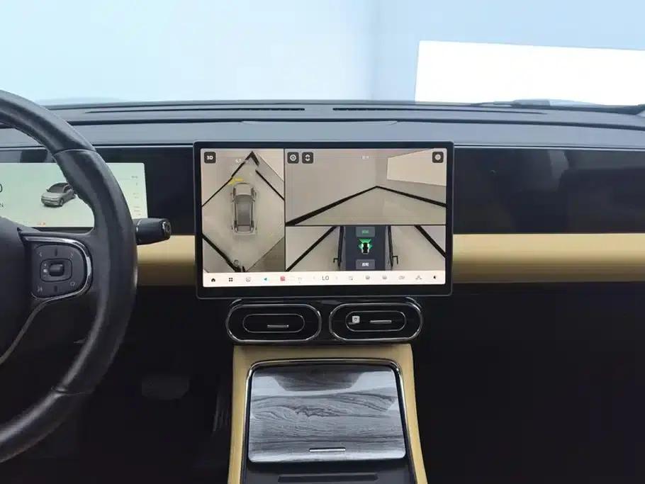 Leapmotor C11 2024 Range Extended 300 Premium Edition — миниатюра 13