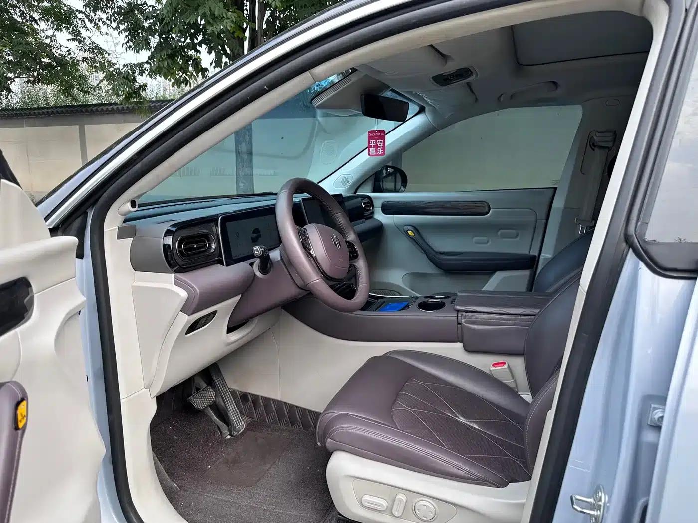 Leapmotor C11 2024 Range Extended 300 Premium Edition — миниатюра 5