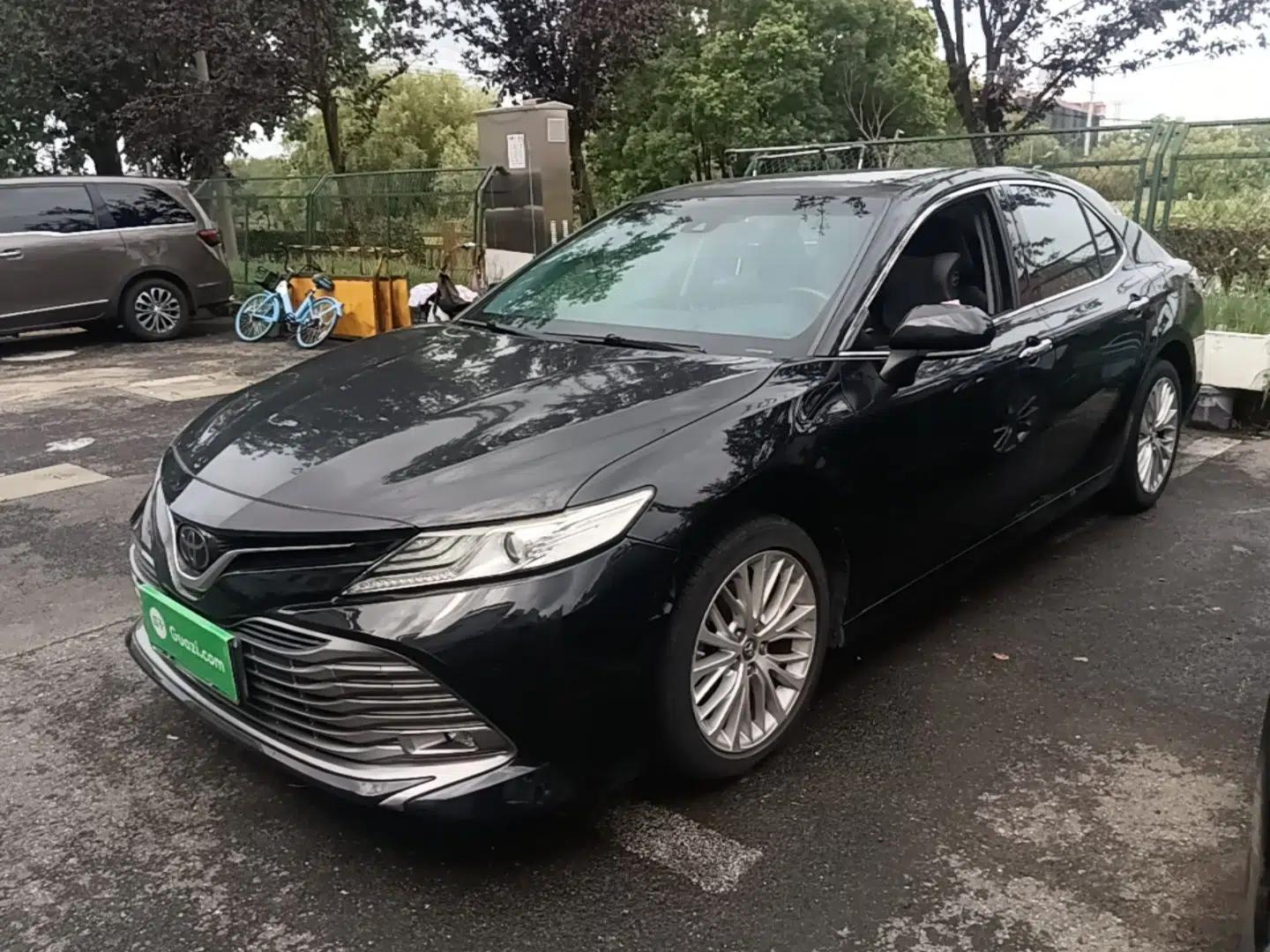 Toyota Camry 2018 2.5G Luxury Edition — миниатюра 1