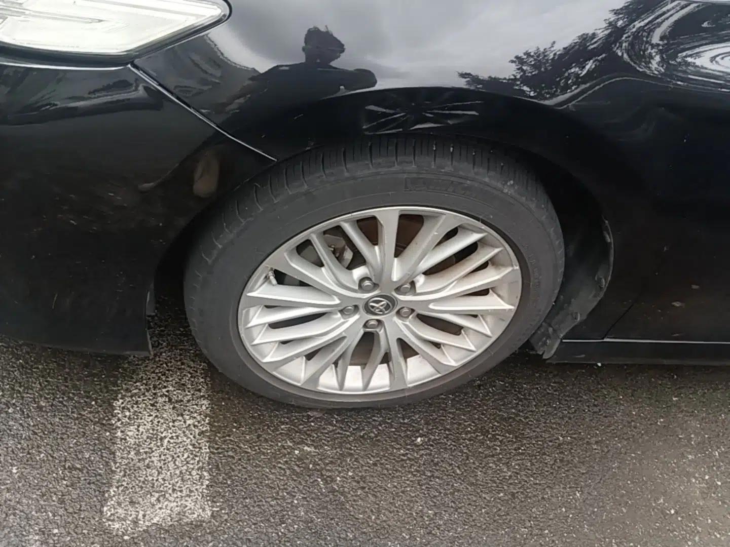 Toyota Camry 2018 2.5G Luxury Edition — миниатюра 10