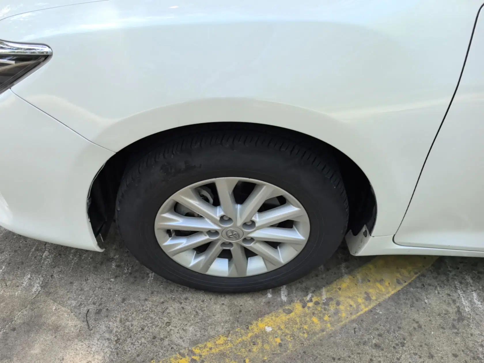 Toyota Camry 2015 2.0G Premier Edition — миниатюра 10