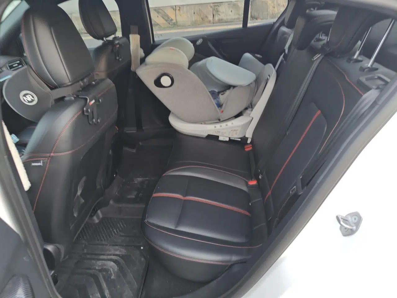 Ford Focus 2022 Sedan EcoBoost 180 Automatic ST Line — миниатюра 20