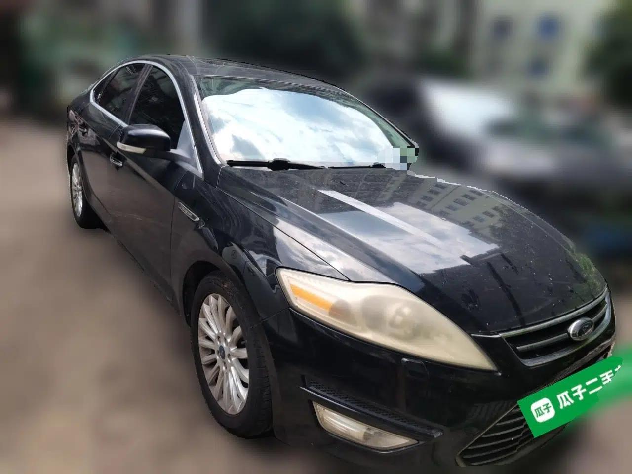 Ford Mondeo 2011 2.0L GTDi 200 Luxury Edition — миниатюра 3
