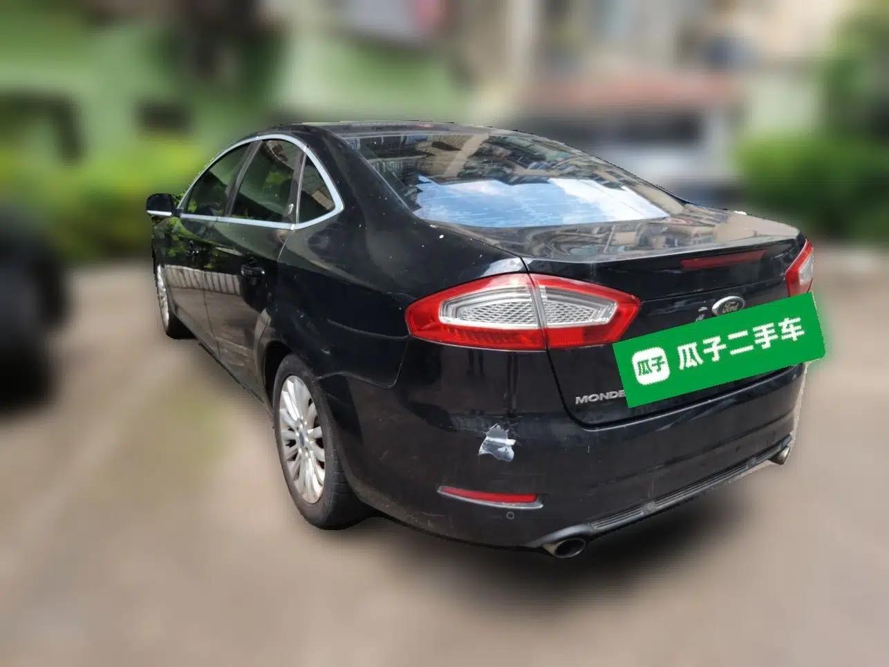 Ford Mondeo 2011 2.0L GTDi 200 Luxury Edition — миниатюра 4