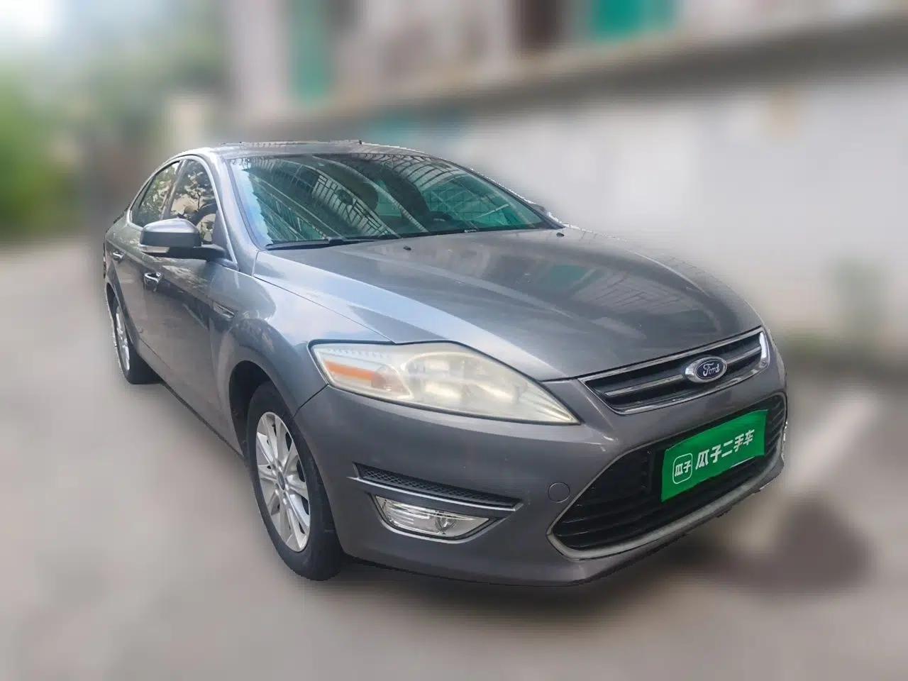 Ford Mondeo 2011 2.3L Fashion Edition — миниатюра 3