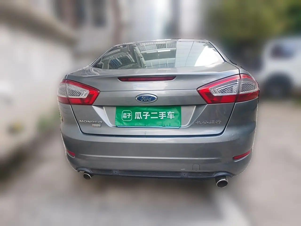 Ford Mondeo 2011 2.3L Fashion Edition — миниатюра 5