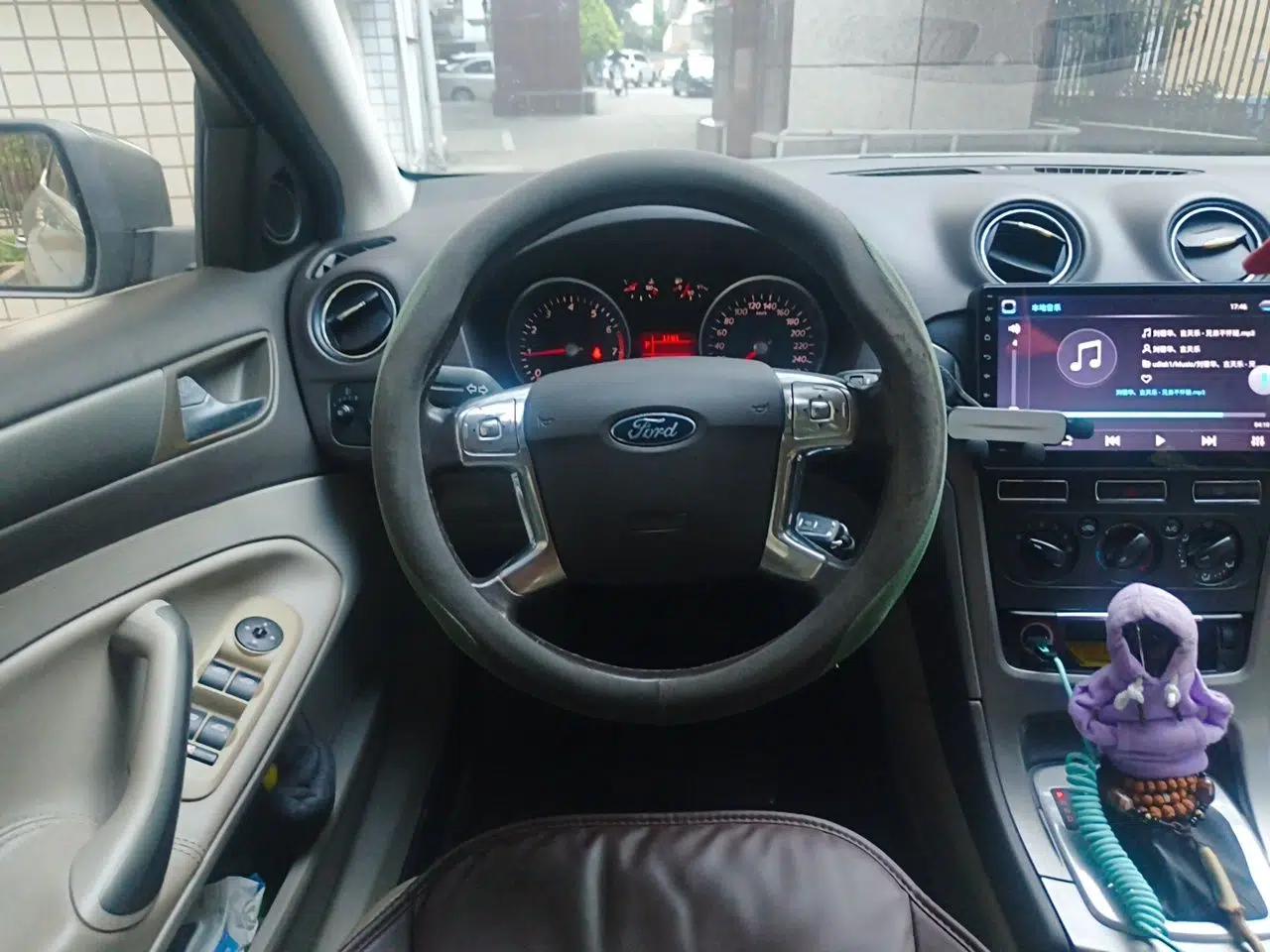 Ford Mondeo 2011 2.3L Fashion Edition — миниатюра 10