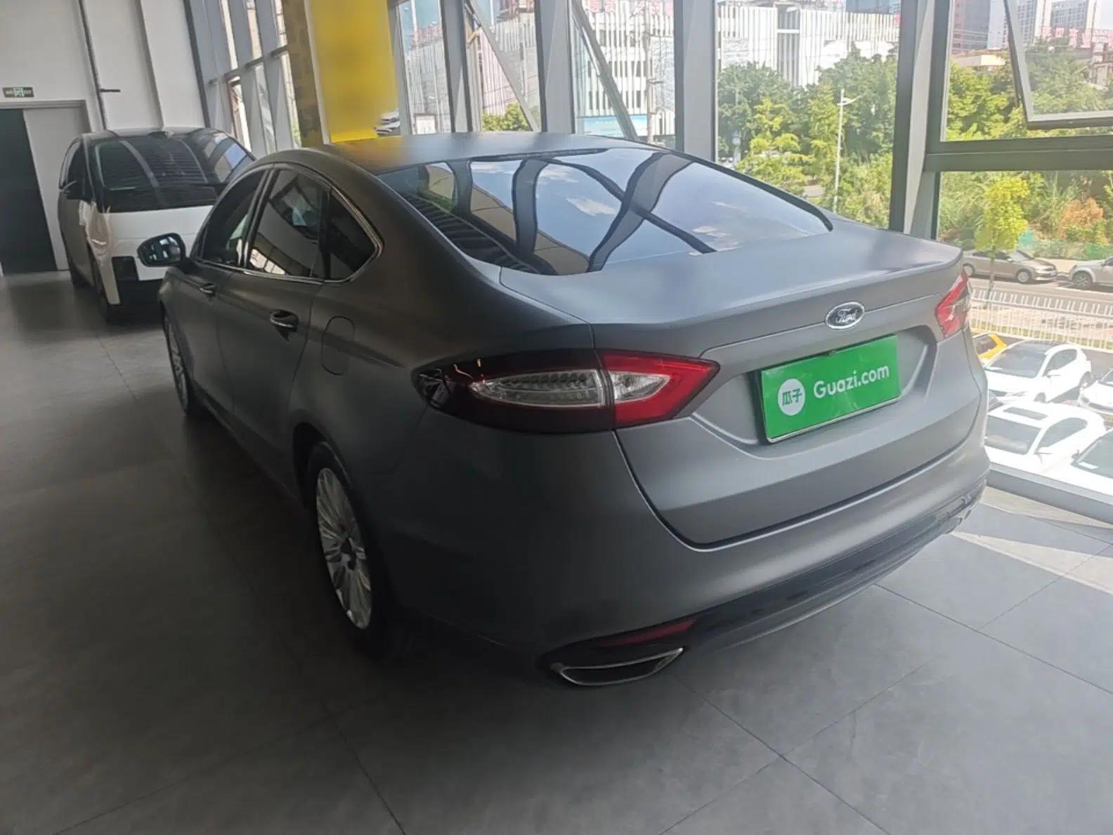 Ford Mondeo 2013 2.0L GTDi 200 Luxury Model — миниатюра 4