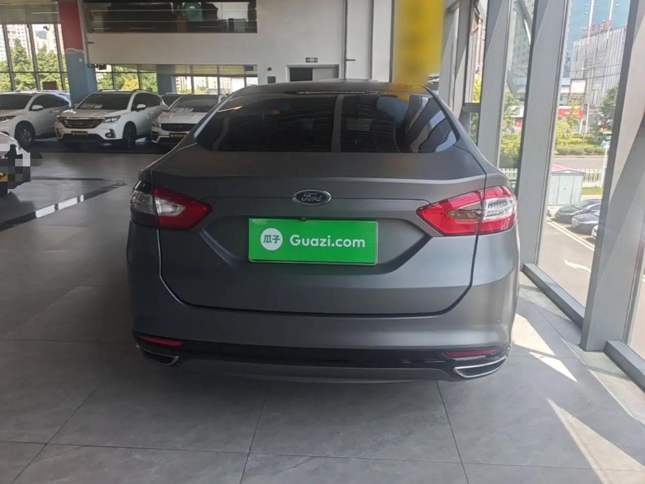 Ford Mondeo 2013 2.0L GTDi 200 Luxury Model — миниатюра 5