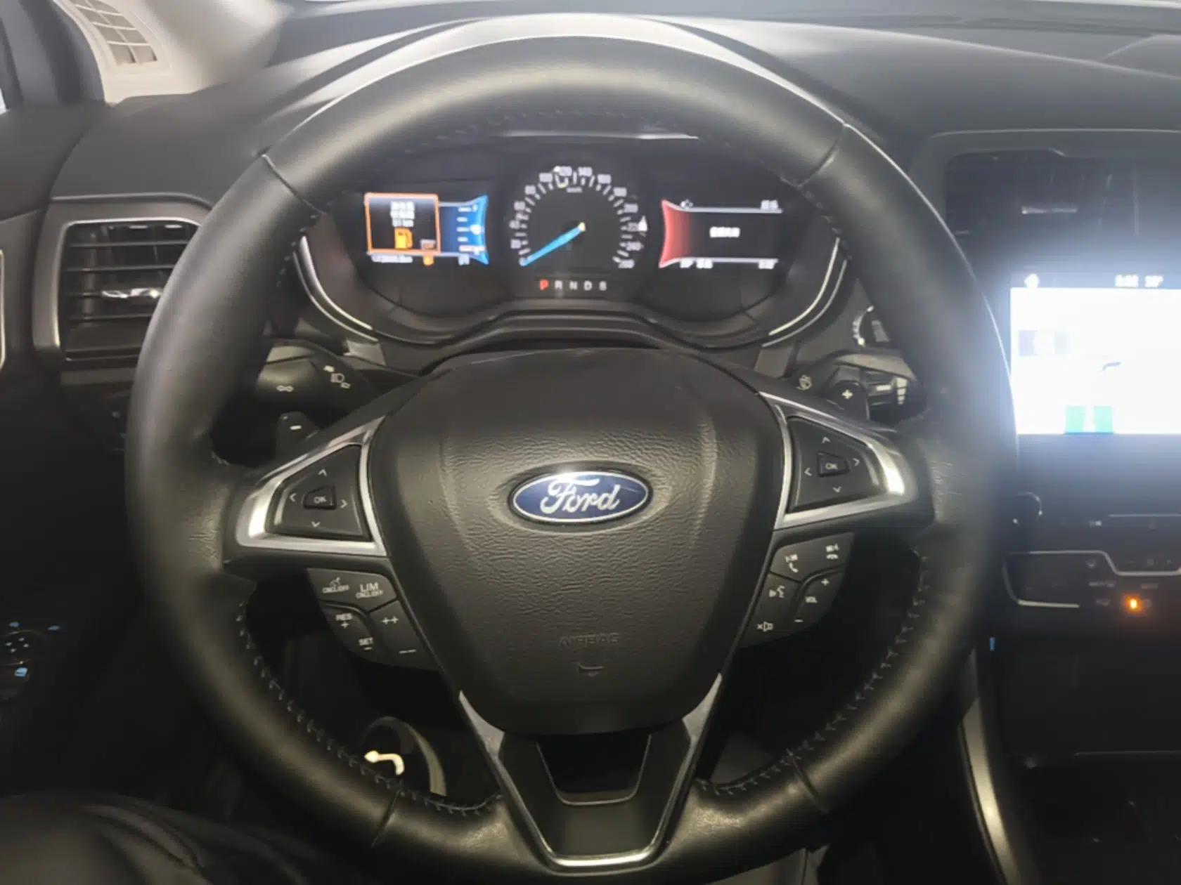 Ford Mondeo 2017 Restyled EcoBoost 180 Luxury Version — миниатюра 13