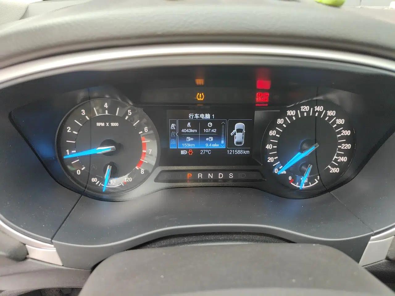 Ford Mondeo 2013 1.5L GTDi180 Fashion Edition — миниатюра 11