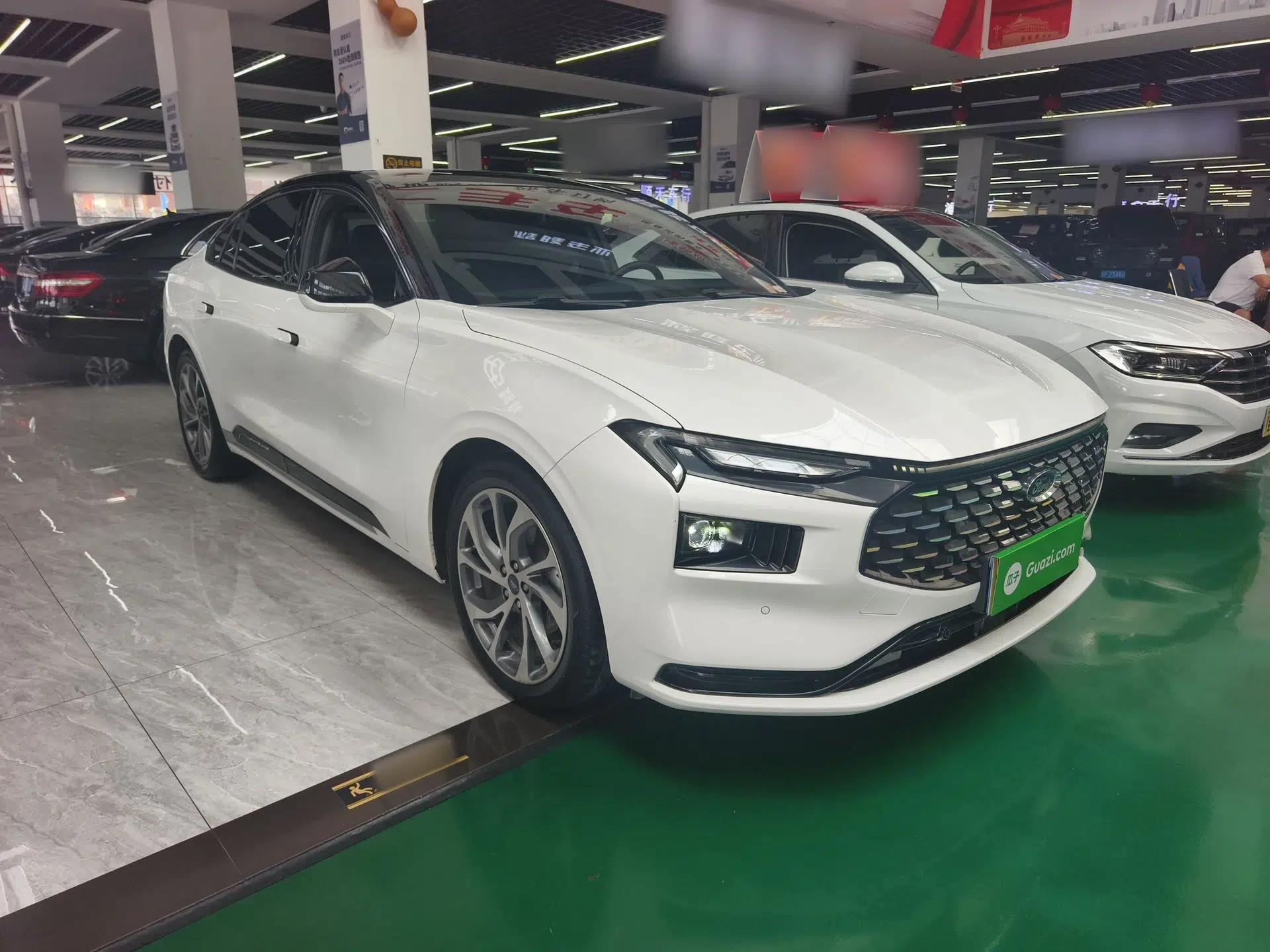 Ford Mondeo 2022 Facelifted EcoBoost 245 Ultimate Edition — миниатюра 3
