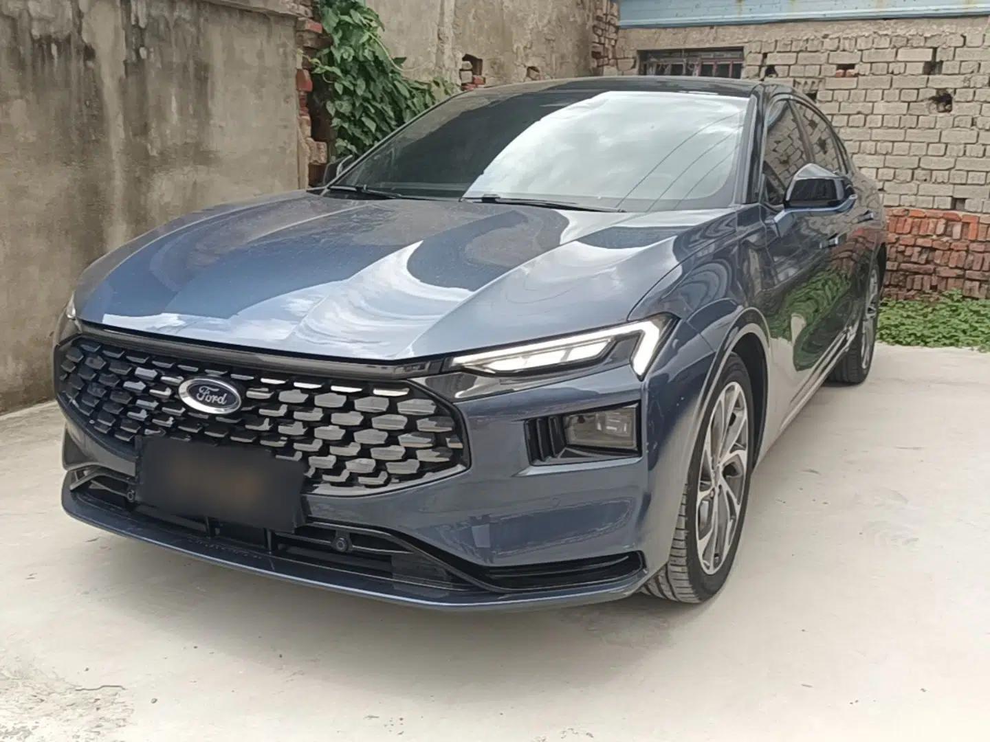 Ford Mondeo 2022 EcoBoost 245 Ultimate Model — миниатюра 1