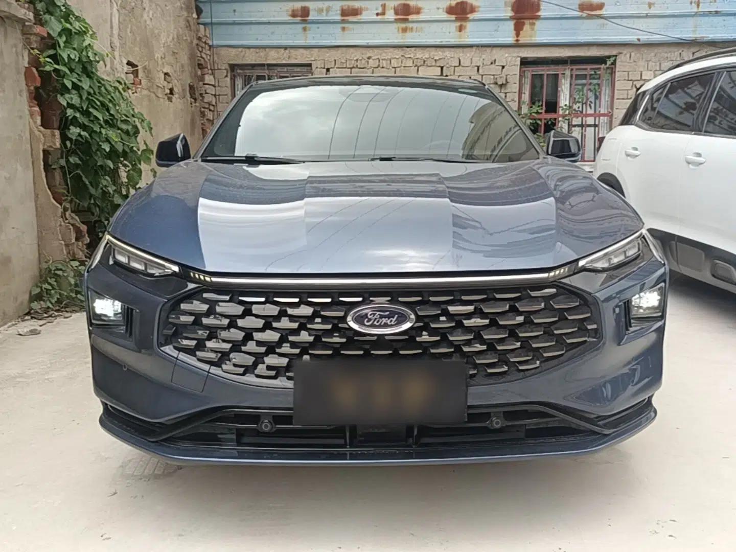 Ford Mondeo 2022 EcoBoost 245 Ultimate Model — миниатюра 2
