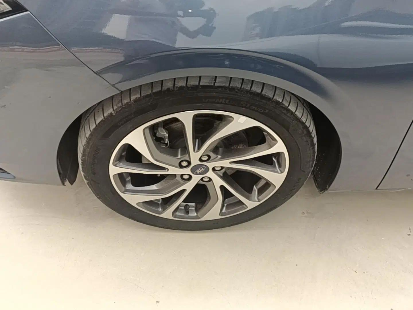 Ford Mondeo 2022 EcoBoost 245 Ultimate Model — миниатюра 10