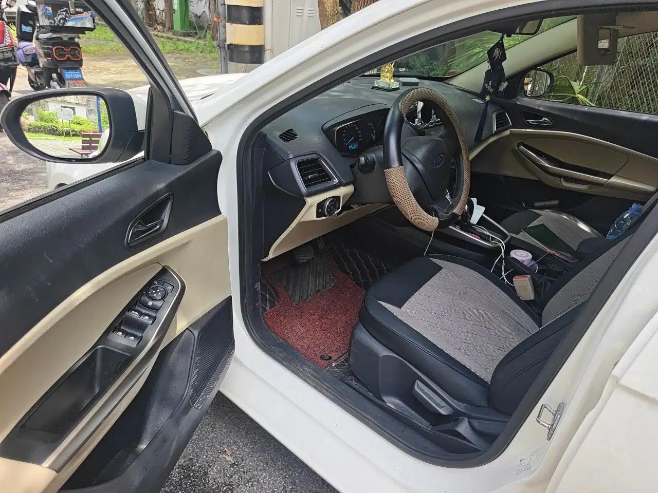 Ford Escort 2017 Revised Version 1.5L Automatic Comfort Edition — миниатюра 16