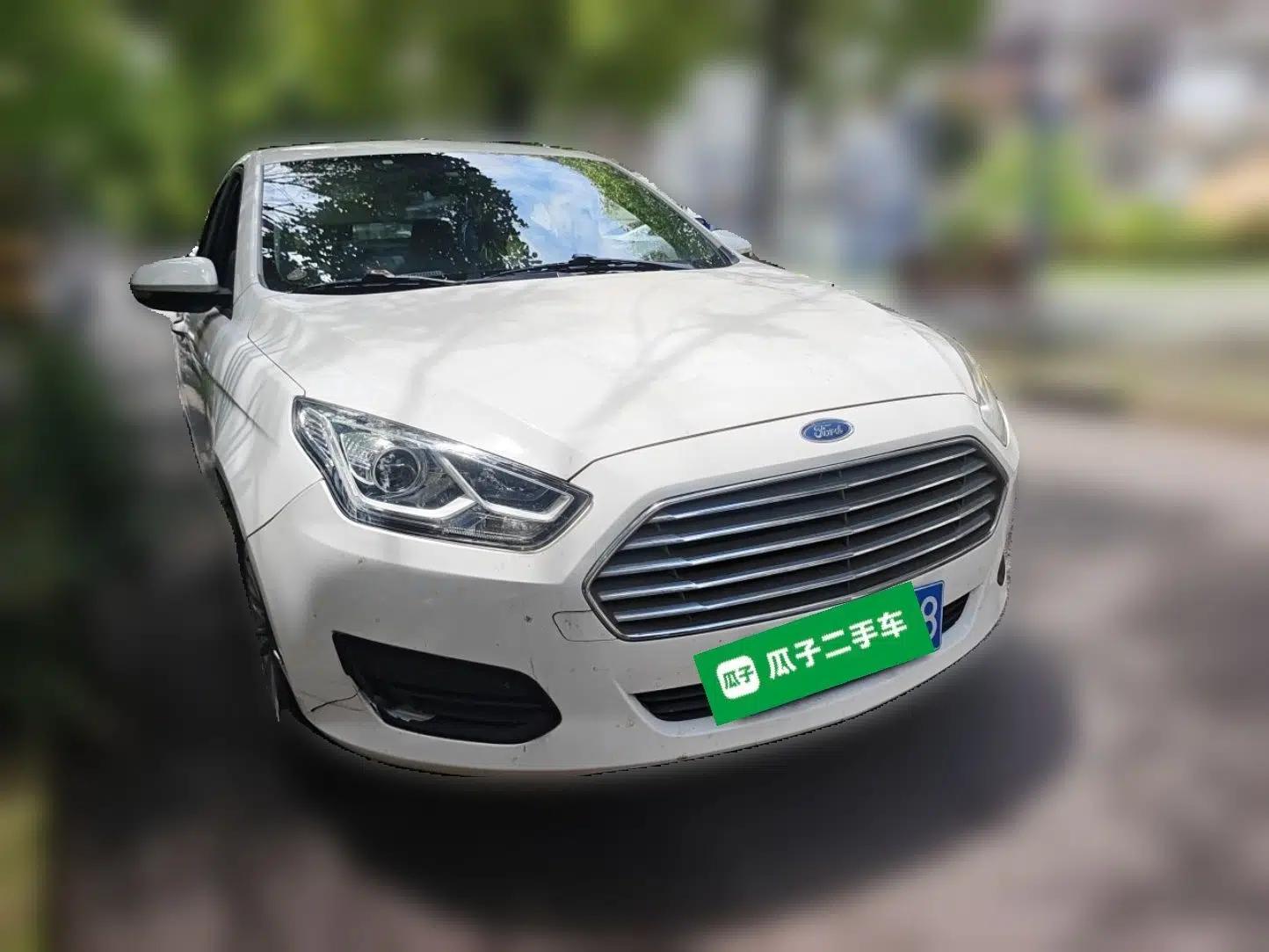 Ford Escort 2017 Revised Version 1.5L Automatic Comfort Edition — миниатюра 3
