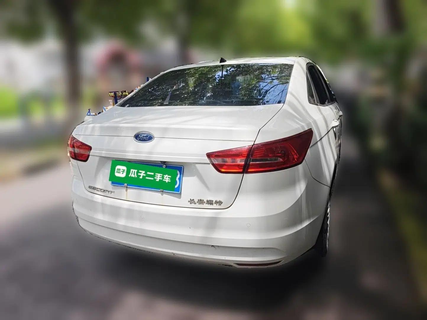 Ford Escort 2017 Revised Version 1.5L Automatic Comfort Edition — миниатюра 6