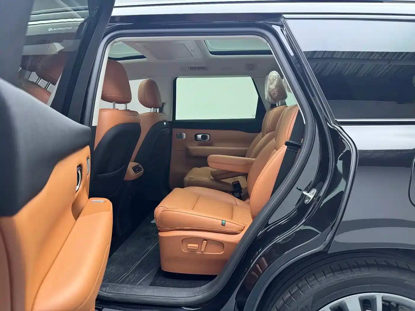 Leapmotor C16 2024 Range Extended 200 Premium Edition — миниатюра 9