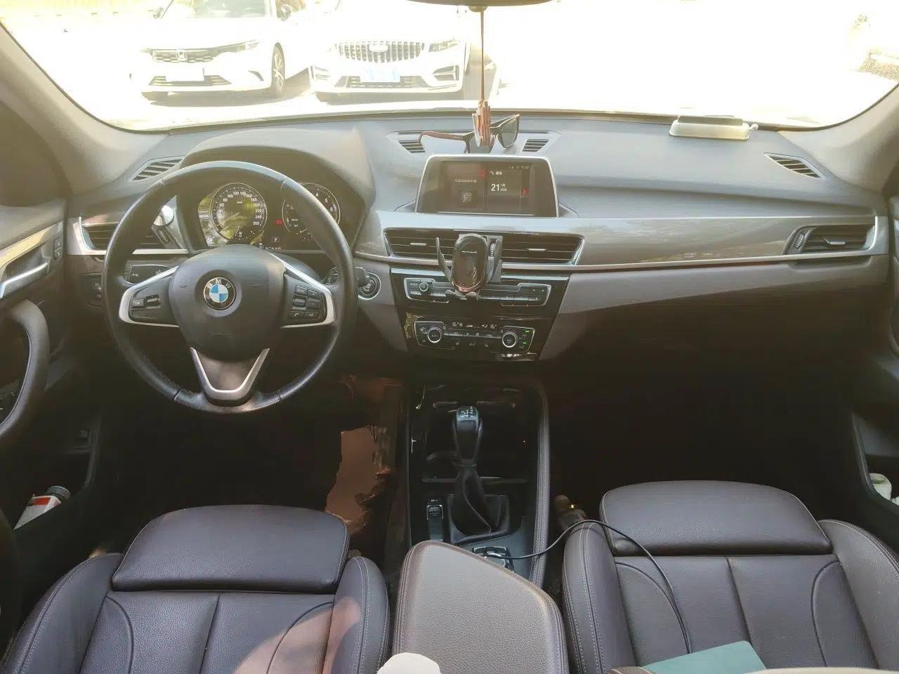 BMW X1 2019 sDrive18Li Premium Edition — миниатюра 9